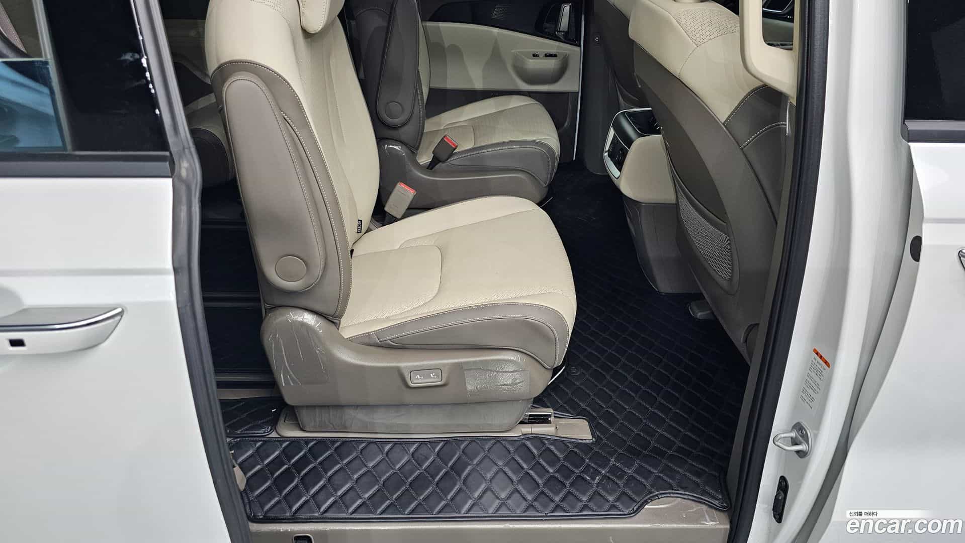 Canival Kia 2025.8-OPTION-015