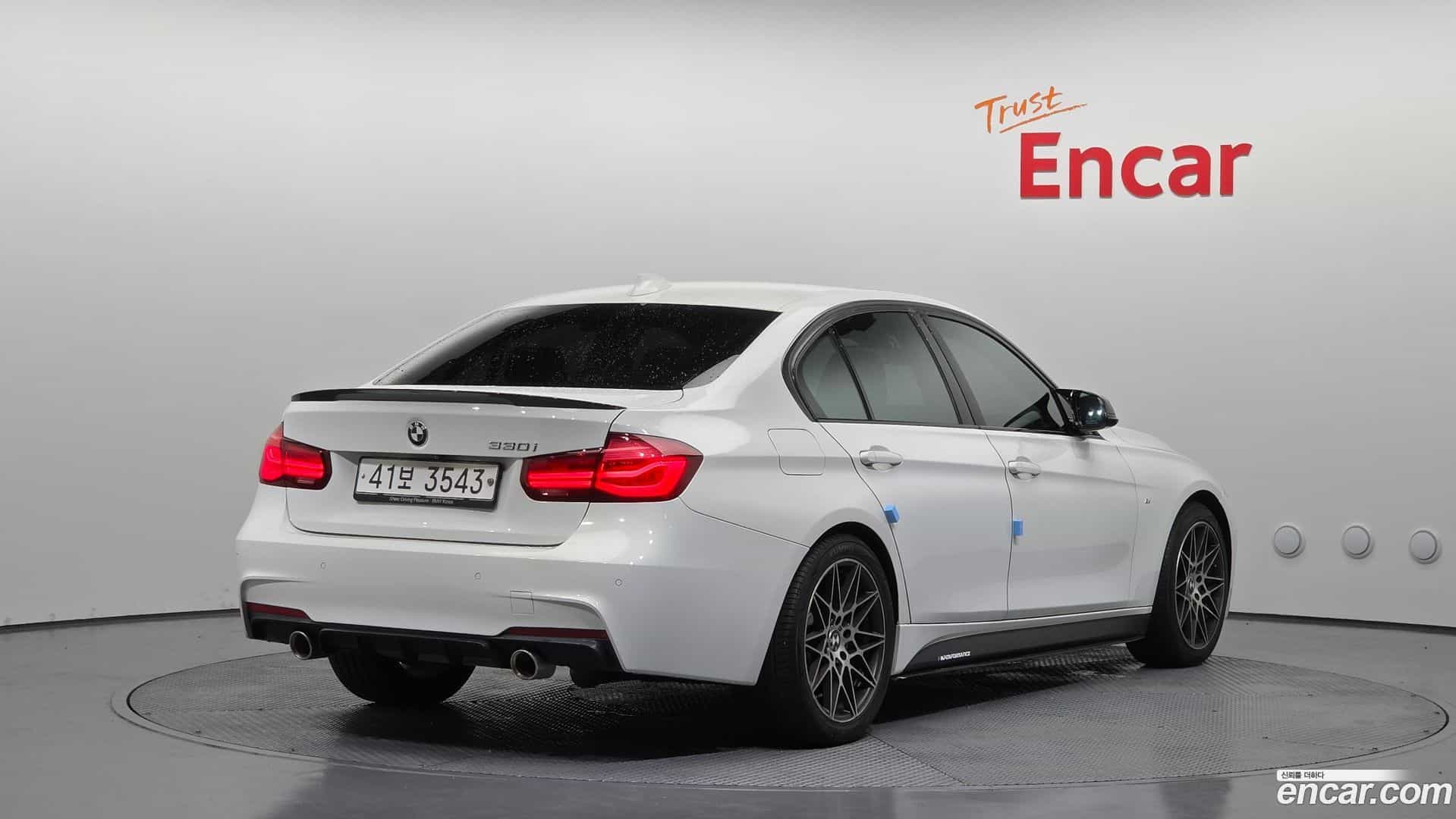 3-Series BMW 2018.0-OUTER-002