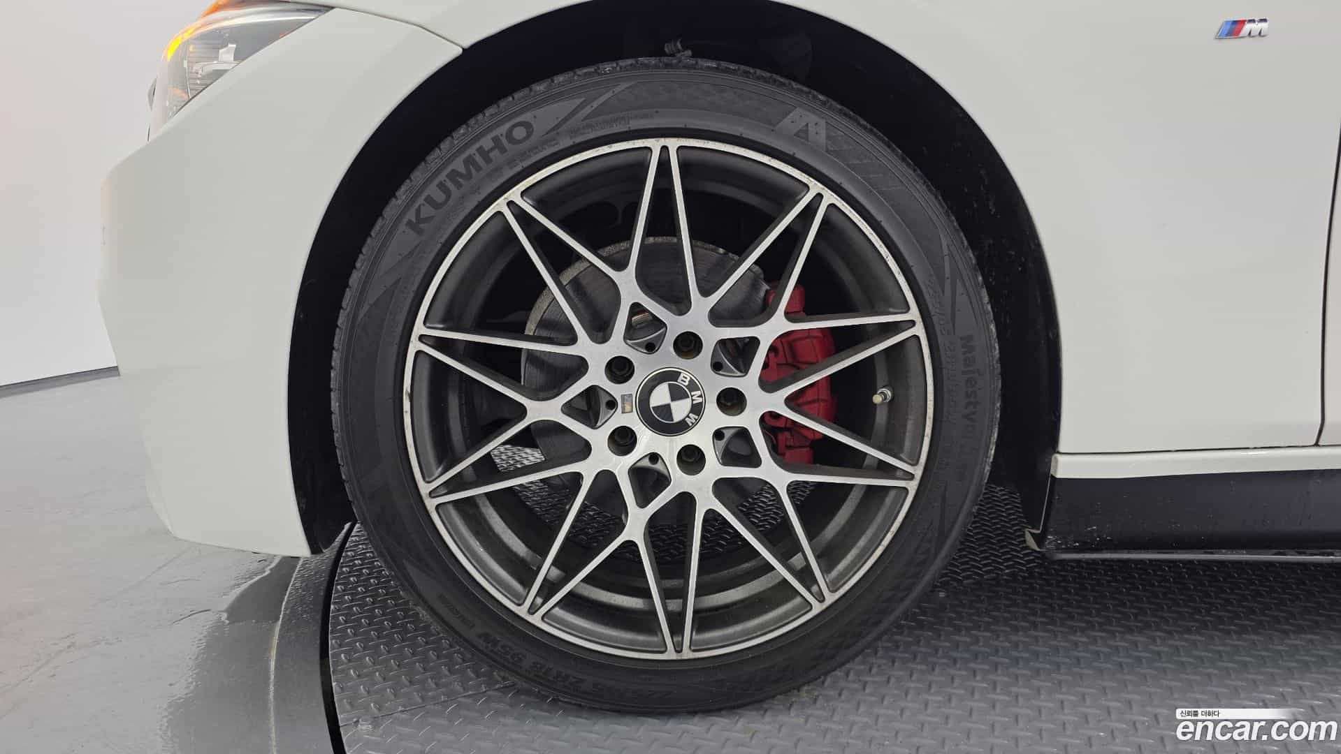 3-Series BMW 2018.0-OUTER-005