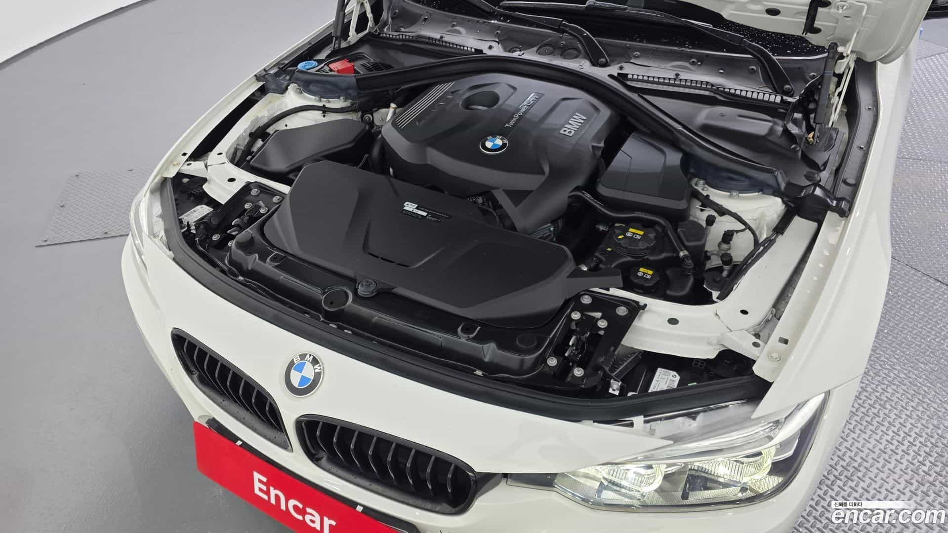 3-Series BMW 2018.0-OUTER-006