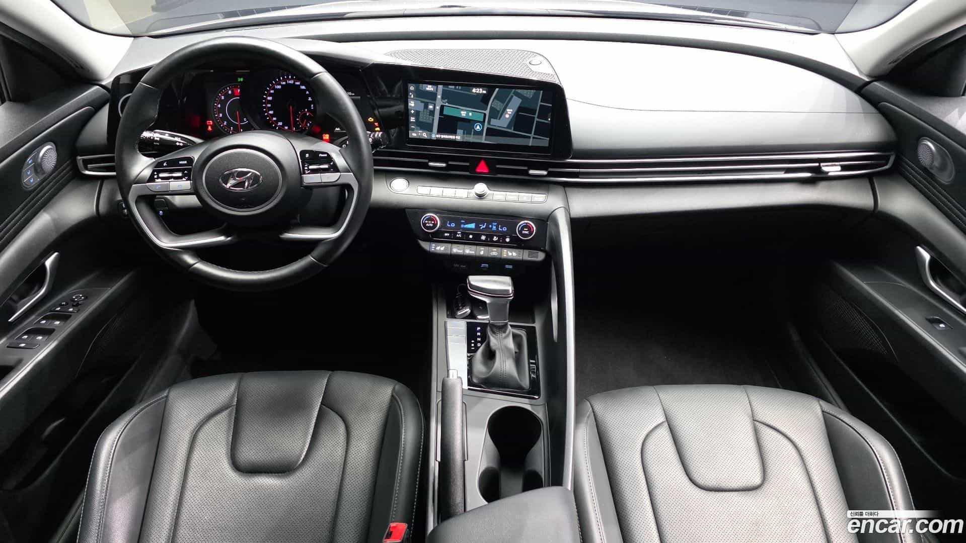 AVANTE Hyundai 2022.5-INNER-007