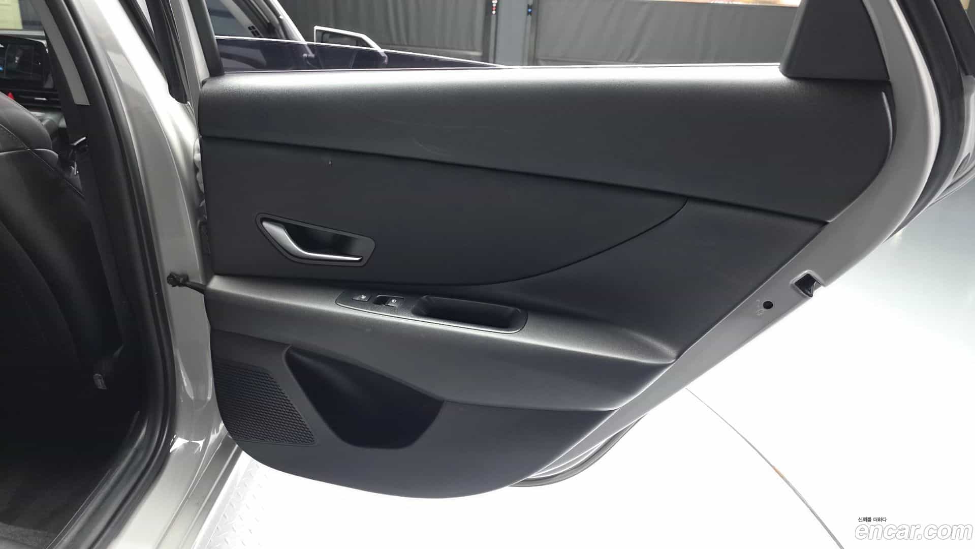 AVANTE Hyundai 2022.5-INNER-035