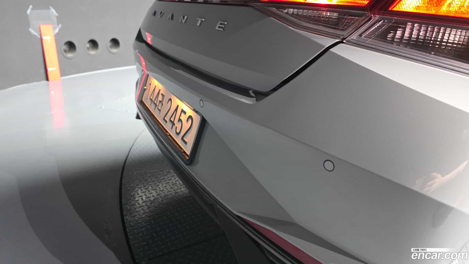 AVANTE Hyundai 2022.5-OPTION-047