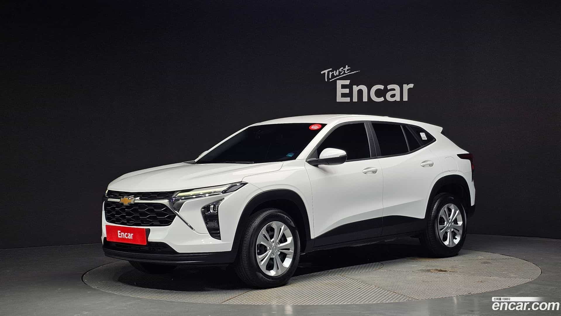 Trax Chevrolet 2023.4-OUTER-001
