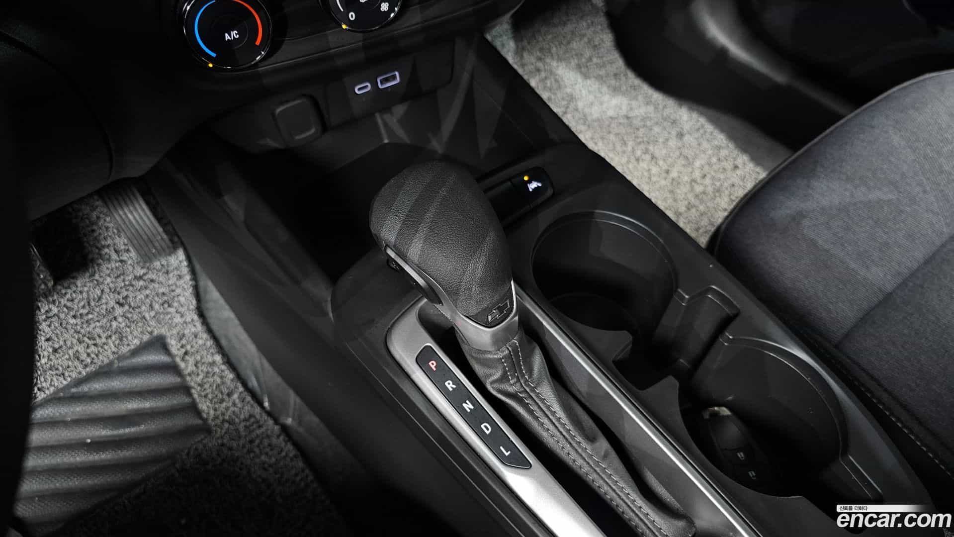 Trax Chevrolet 2023.4-INNER-009