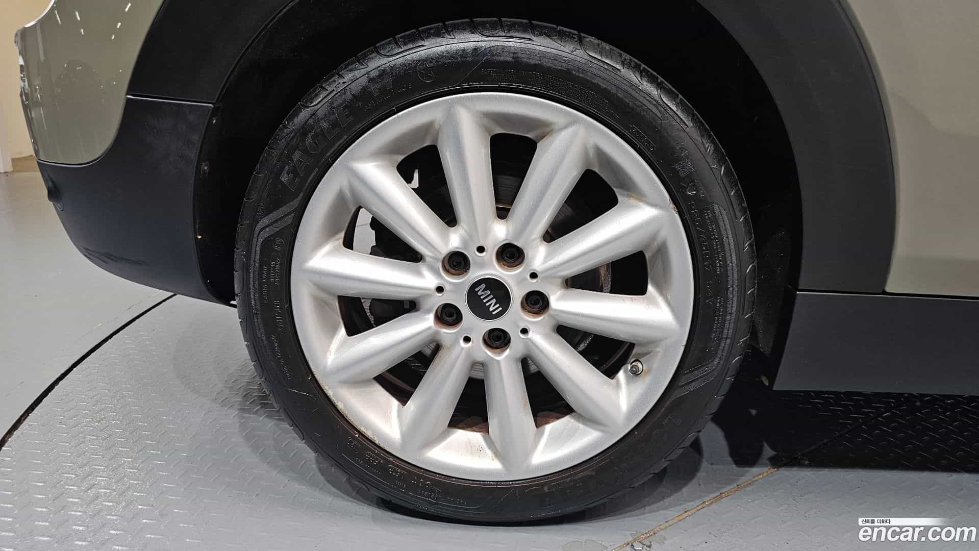 Clubman Mini 2020.10-OUTER-005