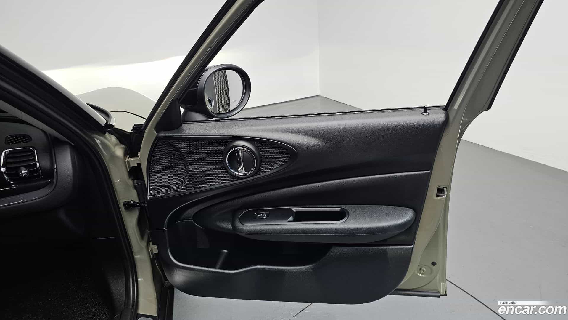 Clubman Mini 2020.10-INNER-034
