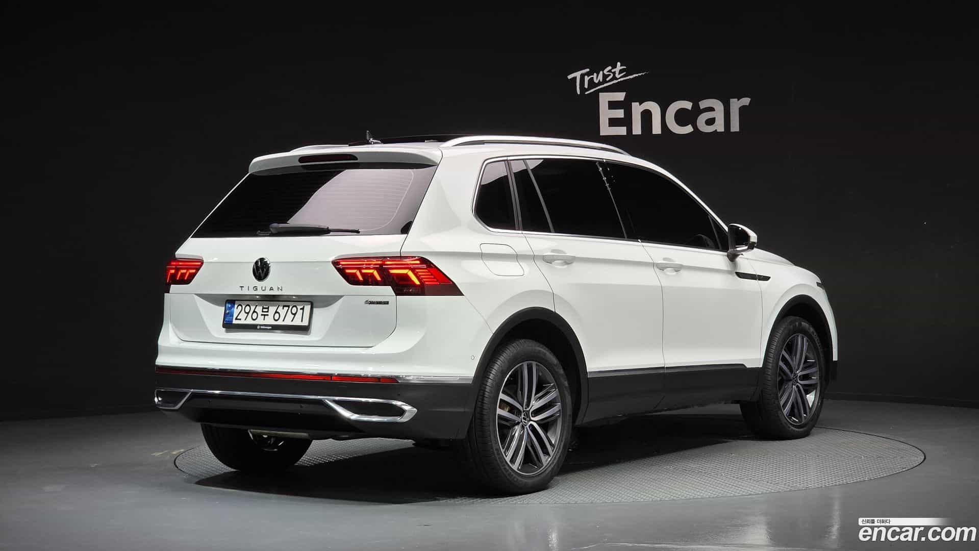 Tiguan Volkswagen 2022.9-OUTER-002