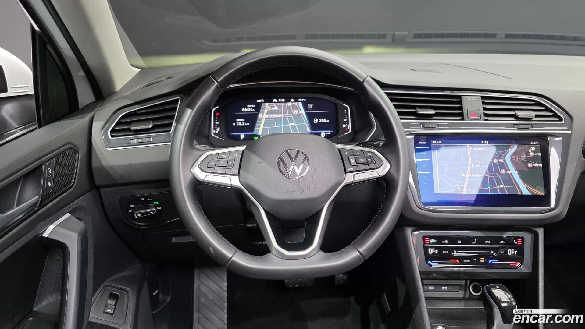 Tiguan Volkswagen 2022.9-OPTION-017