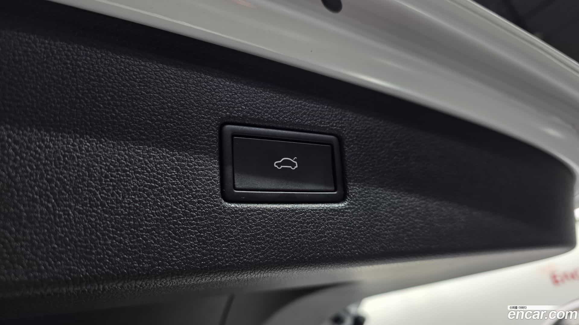 Tiguan Volkswagen 2022.9-OPTION-023