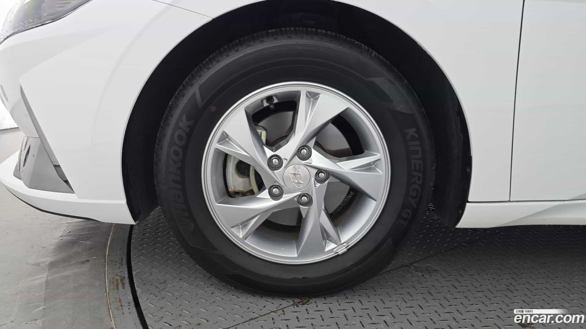AVANTE Hyundai 2020.6-OUTER-005
