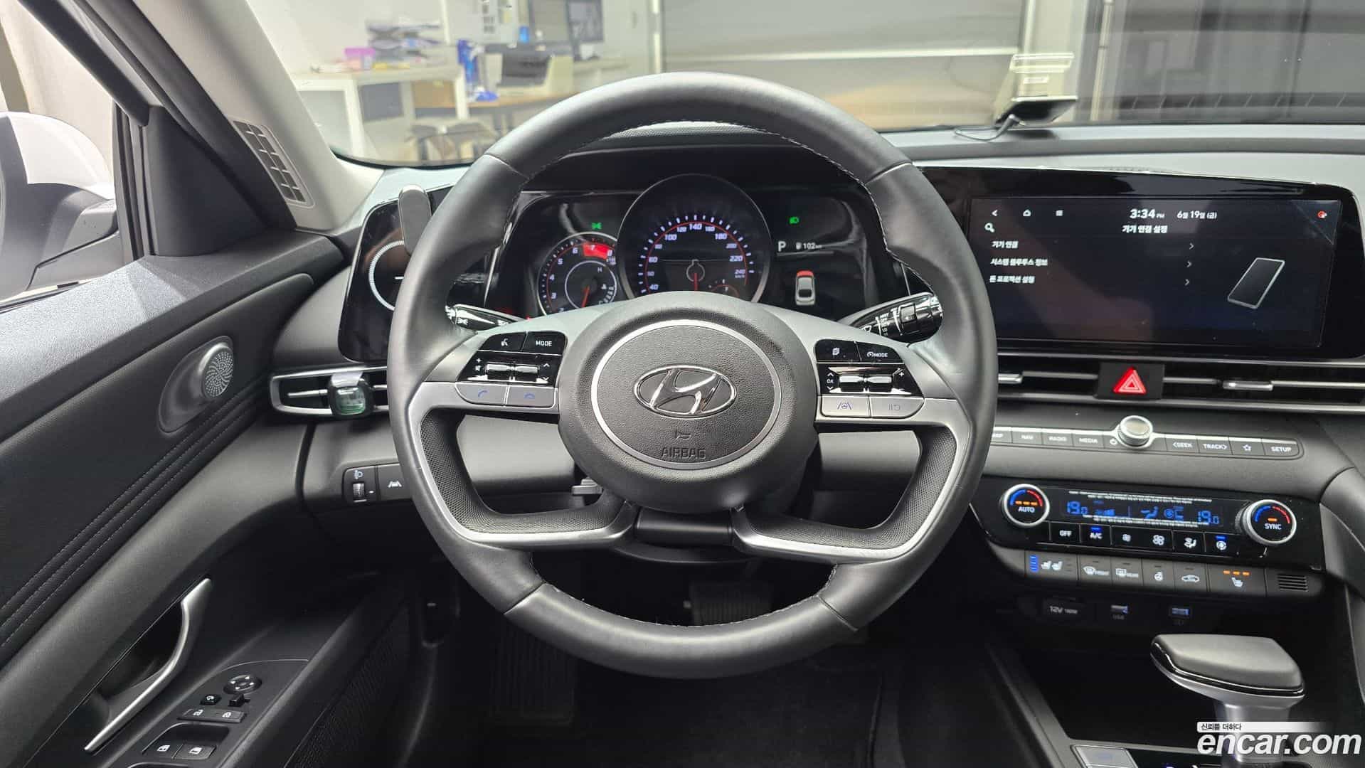 AVANTE Hyundai 2020.6-OPTION-017