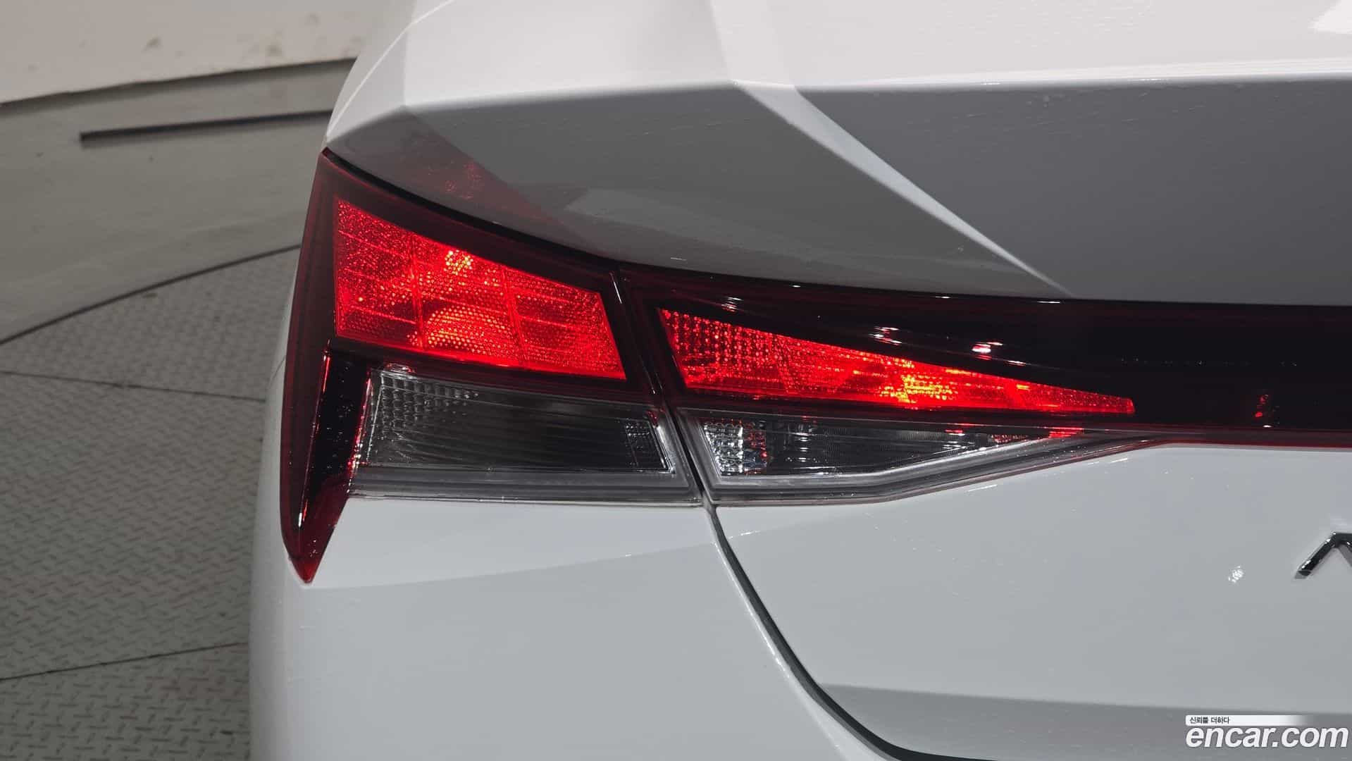 AVANTE Hyundai 2020.6-OUTER-033