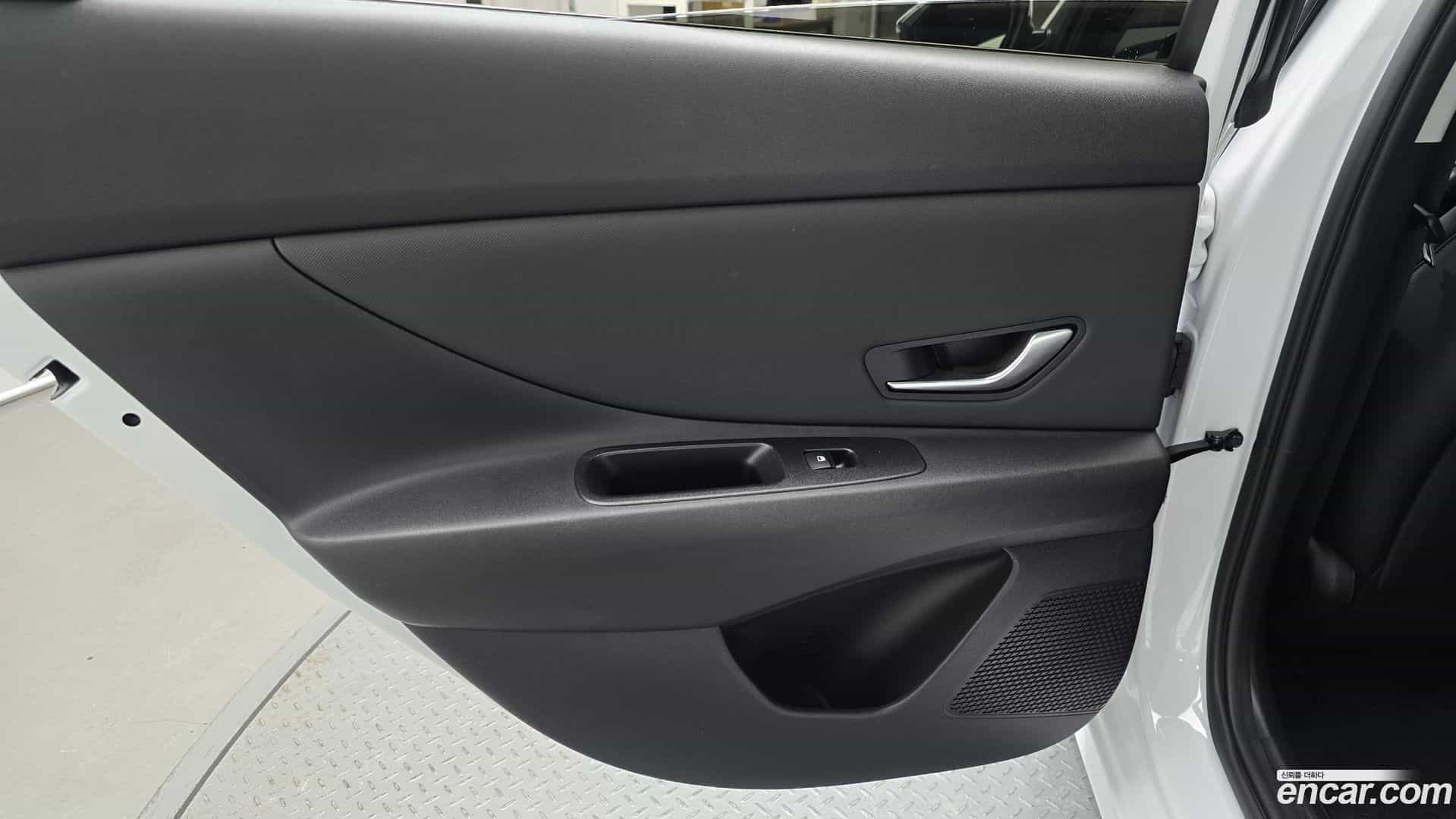 AVANTE Hyundai 2020.6-INNER-035