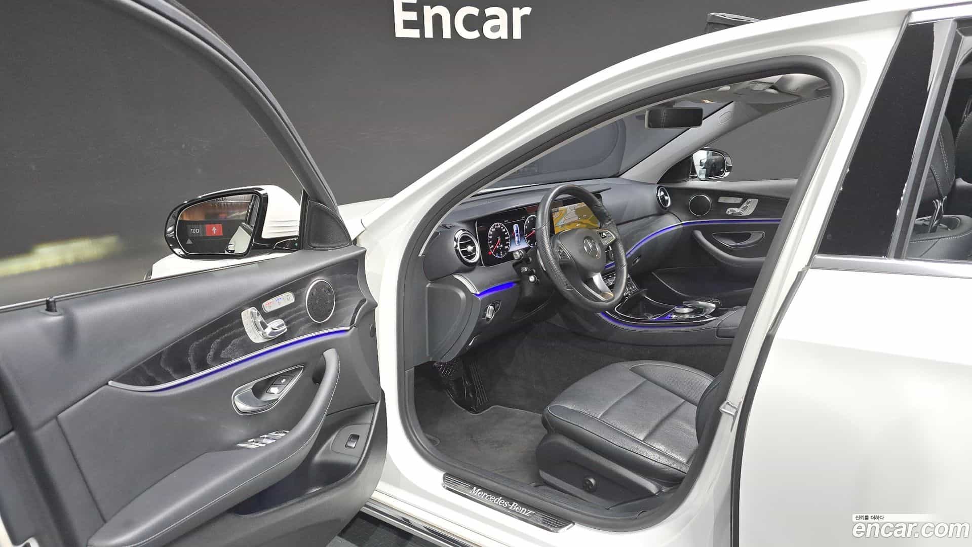 E-Class Mercedes-Benz 2016.6-INNER-010