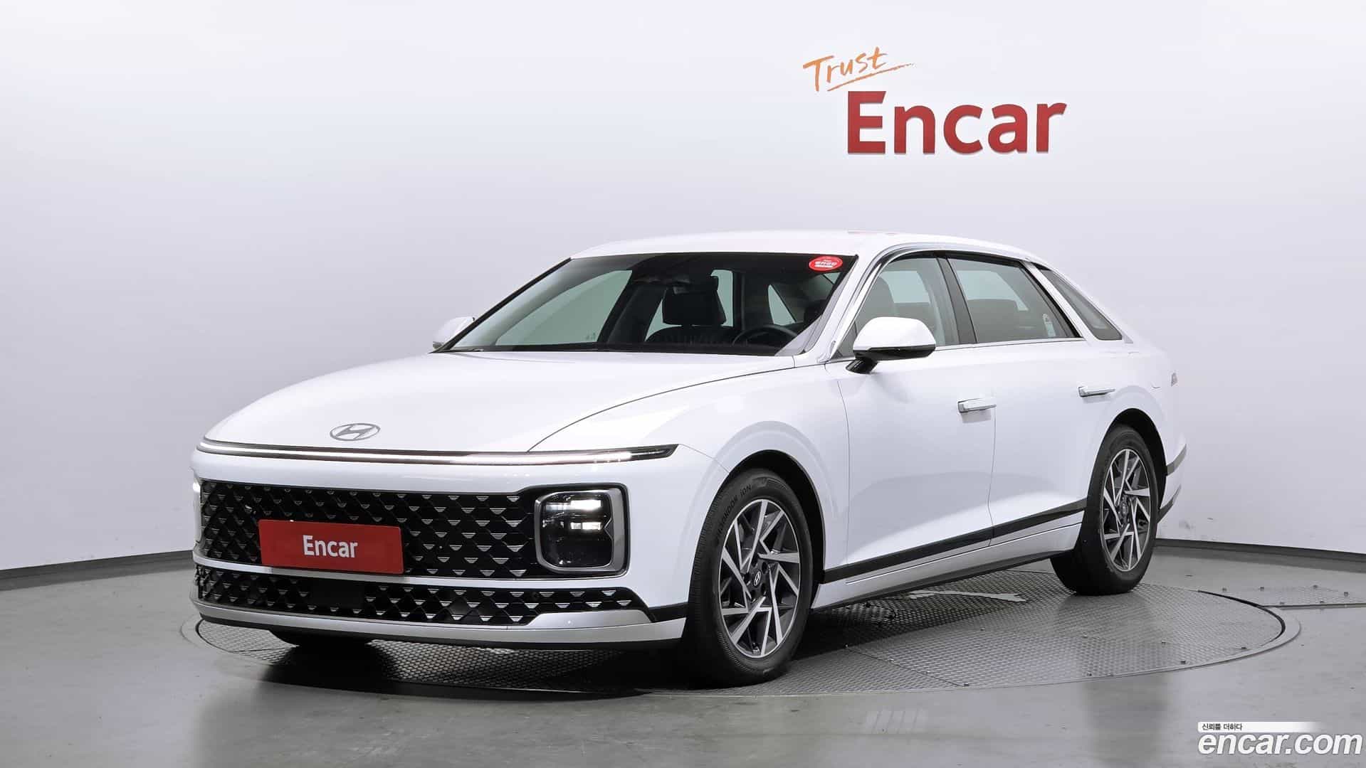Grandeur Hyundai 2024.8-OUTER-001