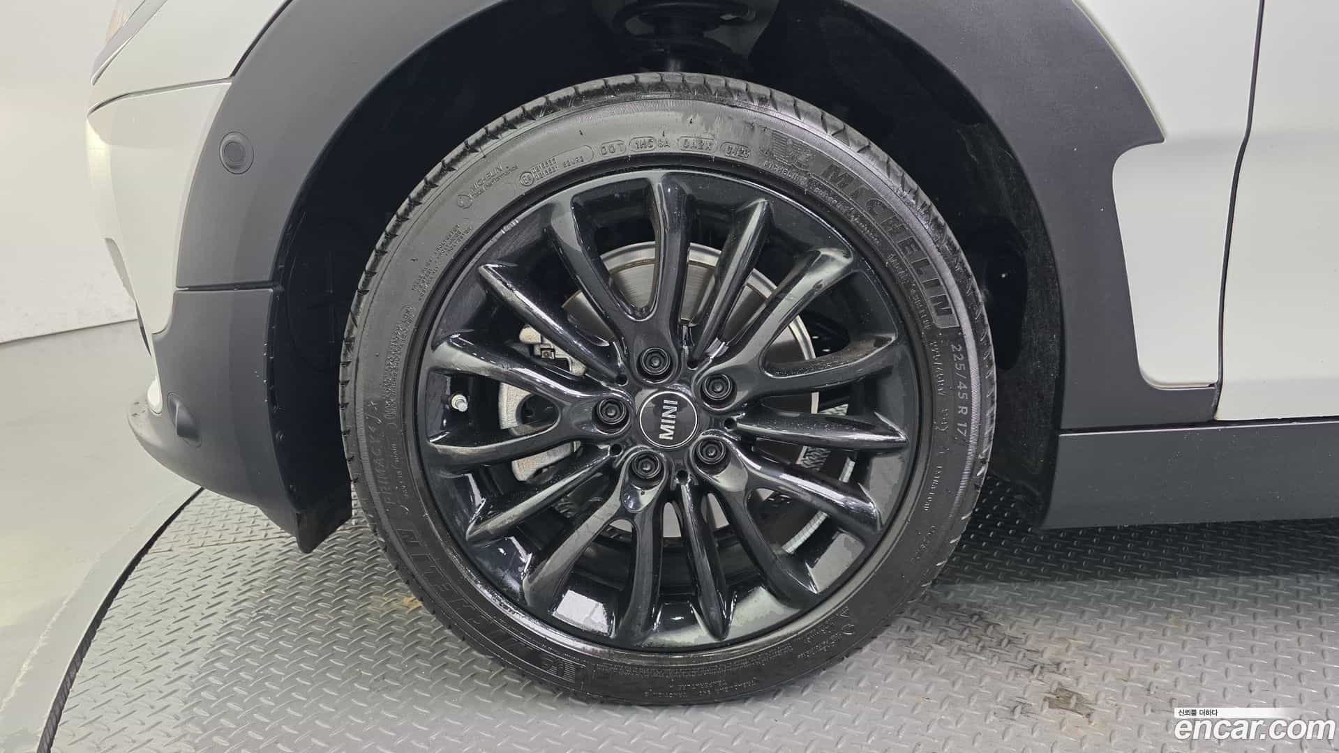 Clubman Mini 2023.7-OUTER-005