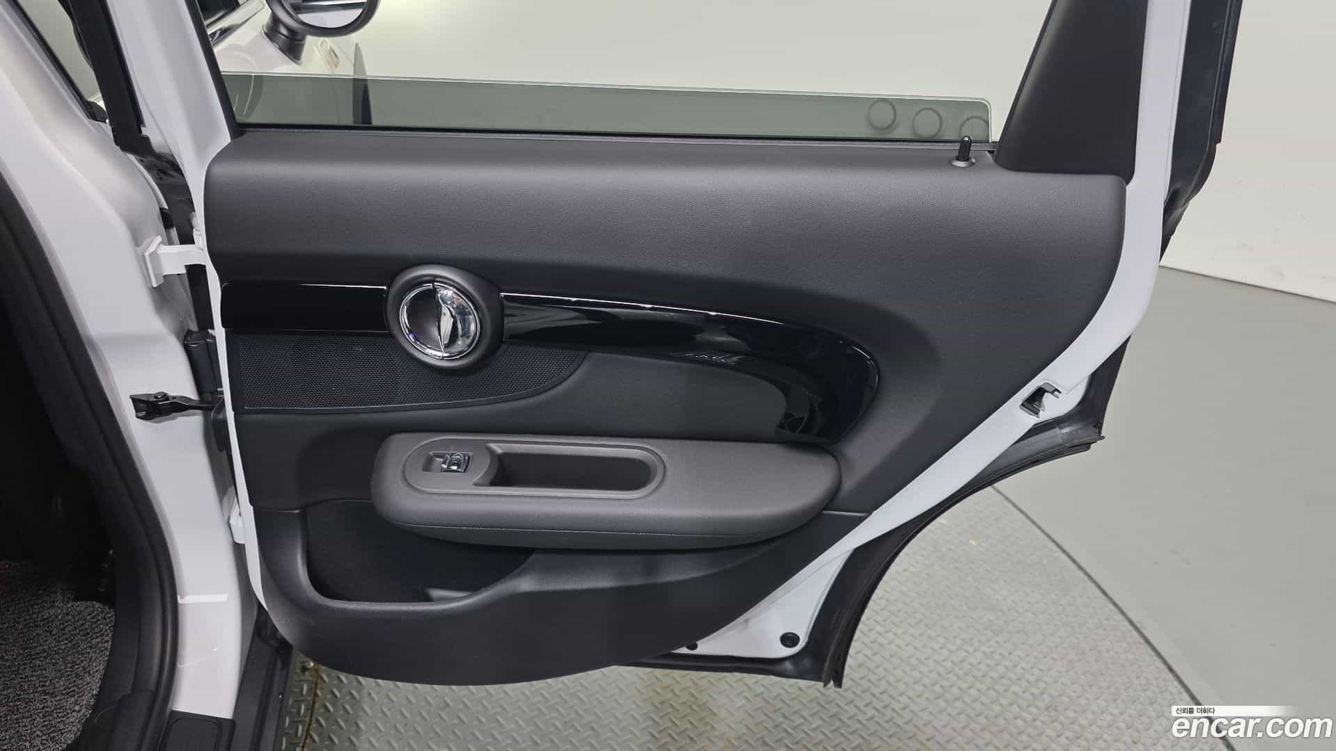 Clubman Mini 2023.7-INNER-035