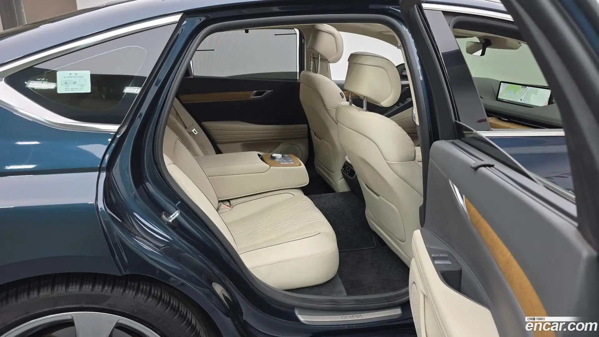 G80 Genesis 2023.5-OPTION-015