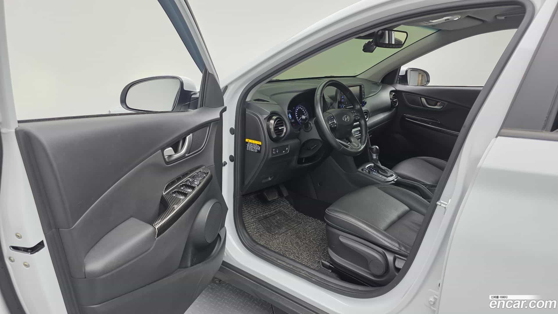 Kona Hyundai 2019.11-INNER-010