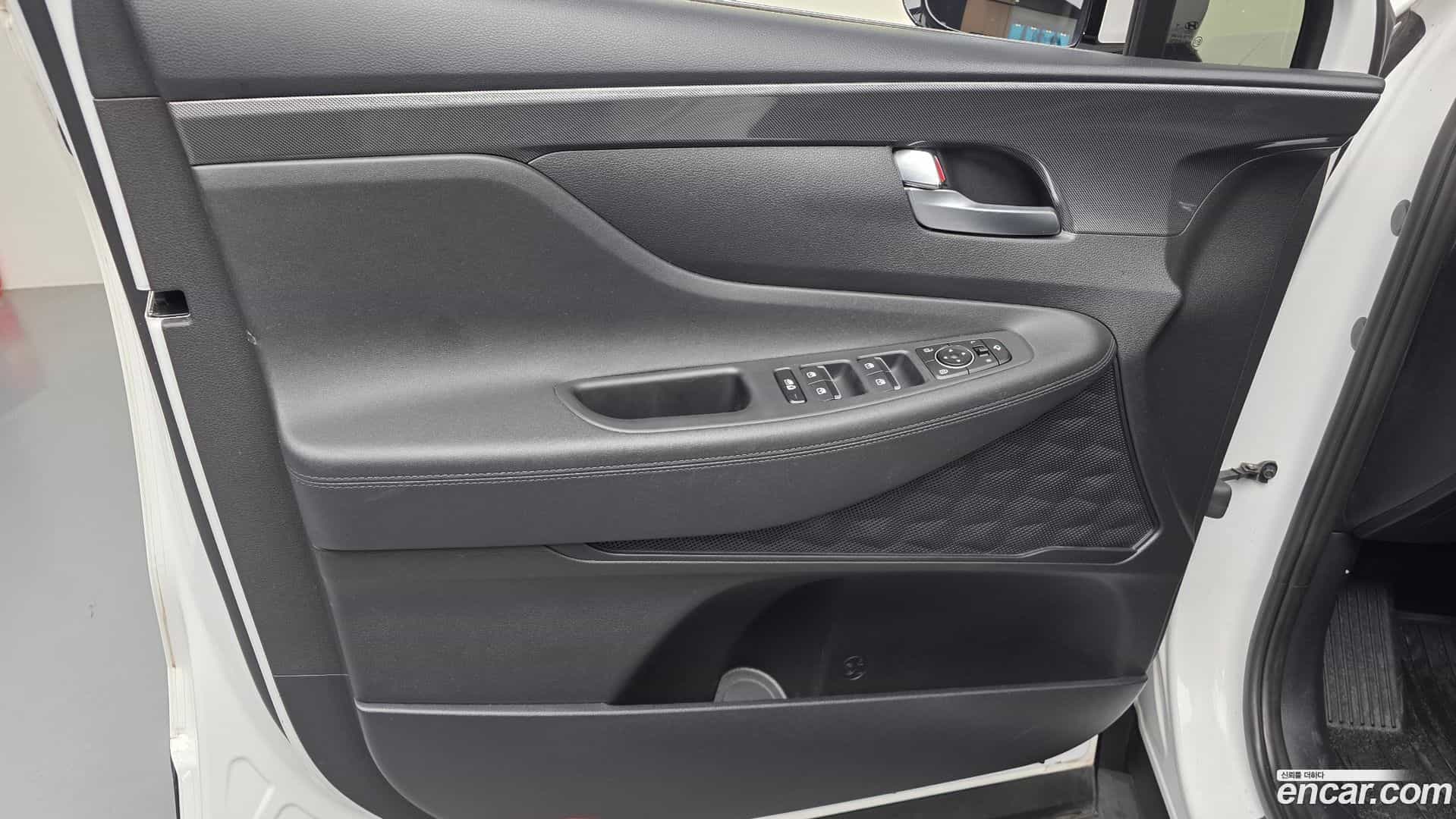 Santafe Hyundai 2022.2-INNER-034