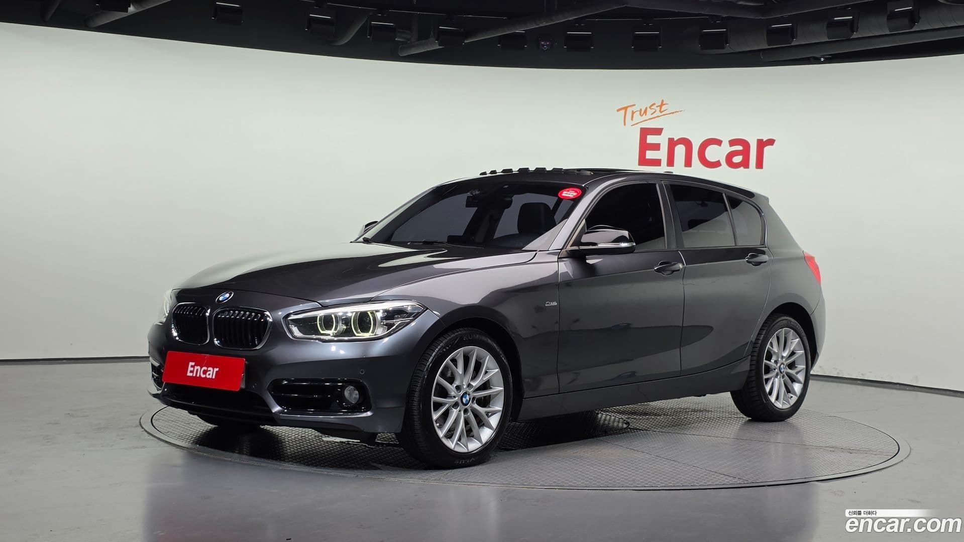 Main__Slider__Photo:1-Series BMW 2016.4-0