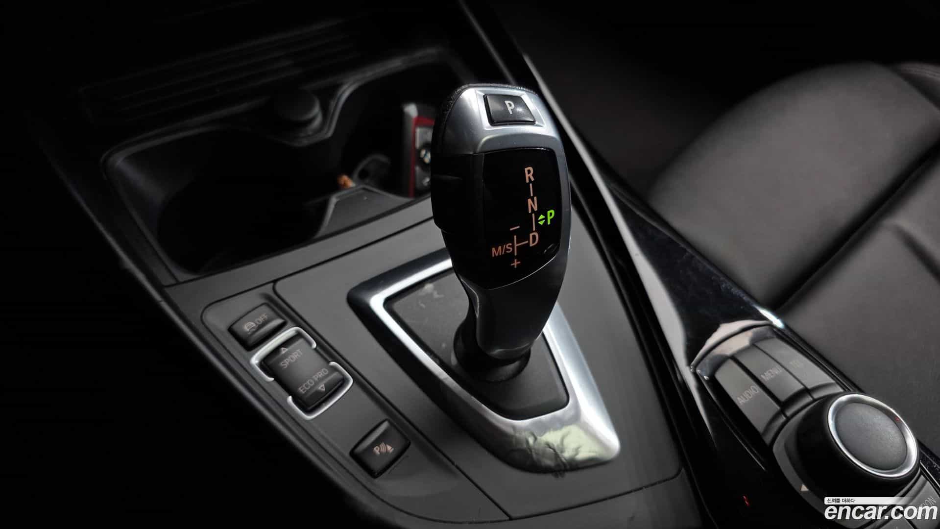 1-Series BMW 2016.4-INNER-009