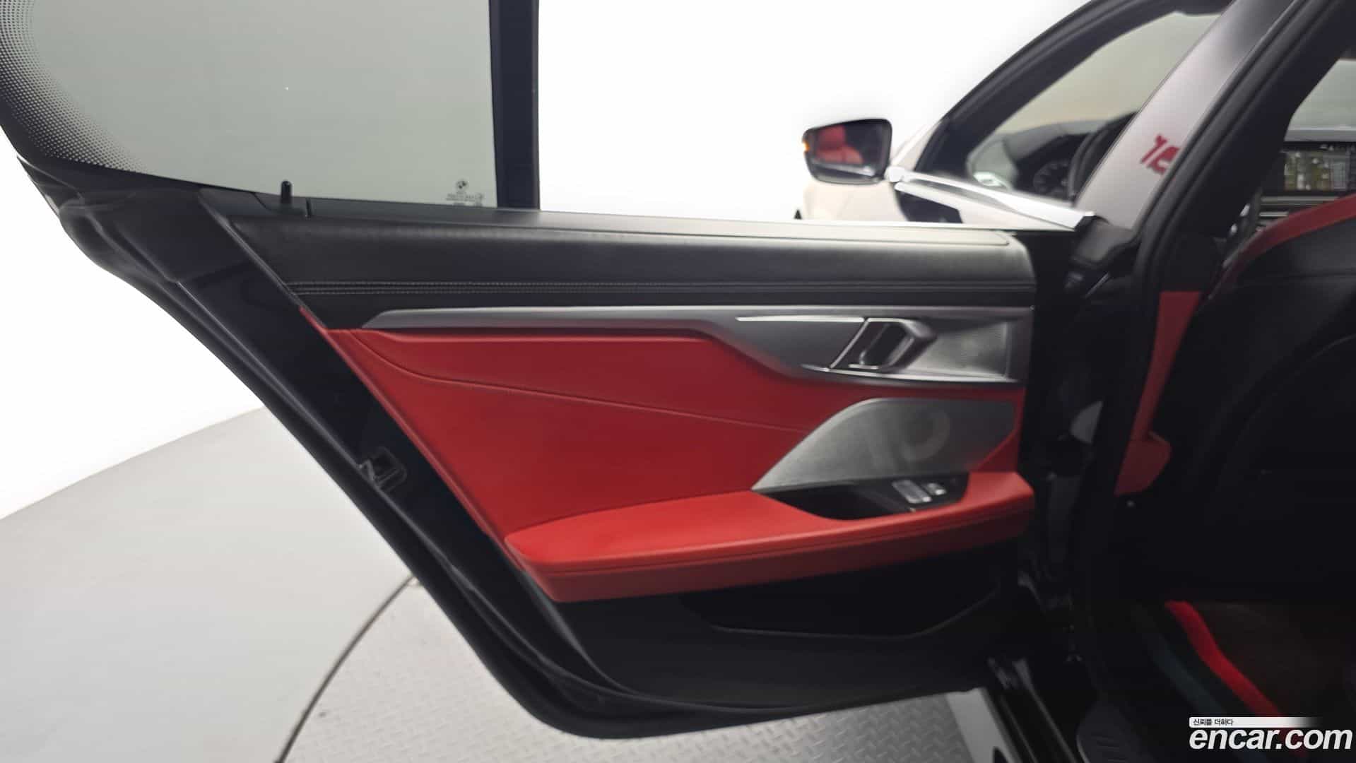 8-Series BMW 2020.3-INNER-035
