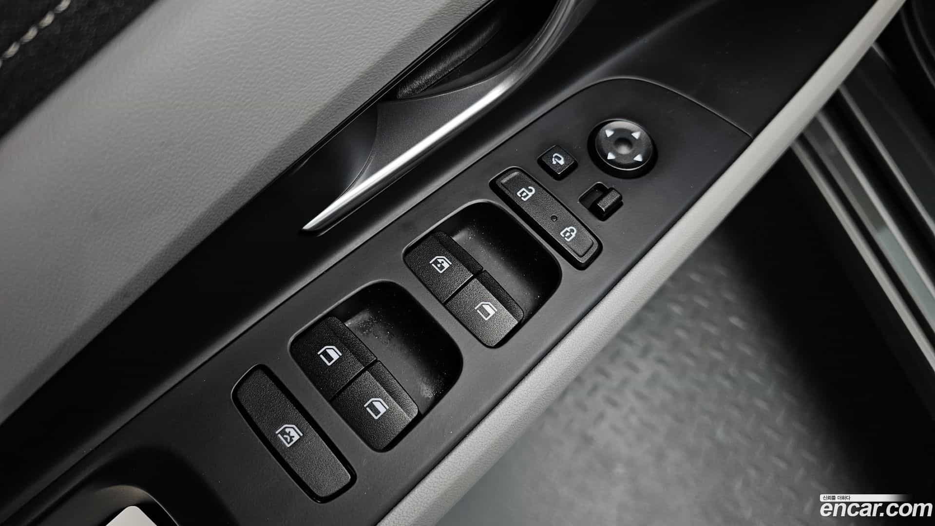 AVANTE Hyundai 2021.1-OPTION-024