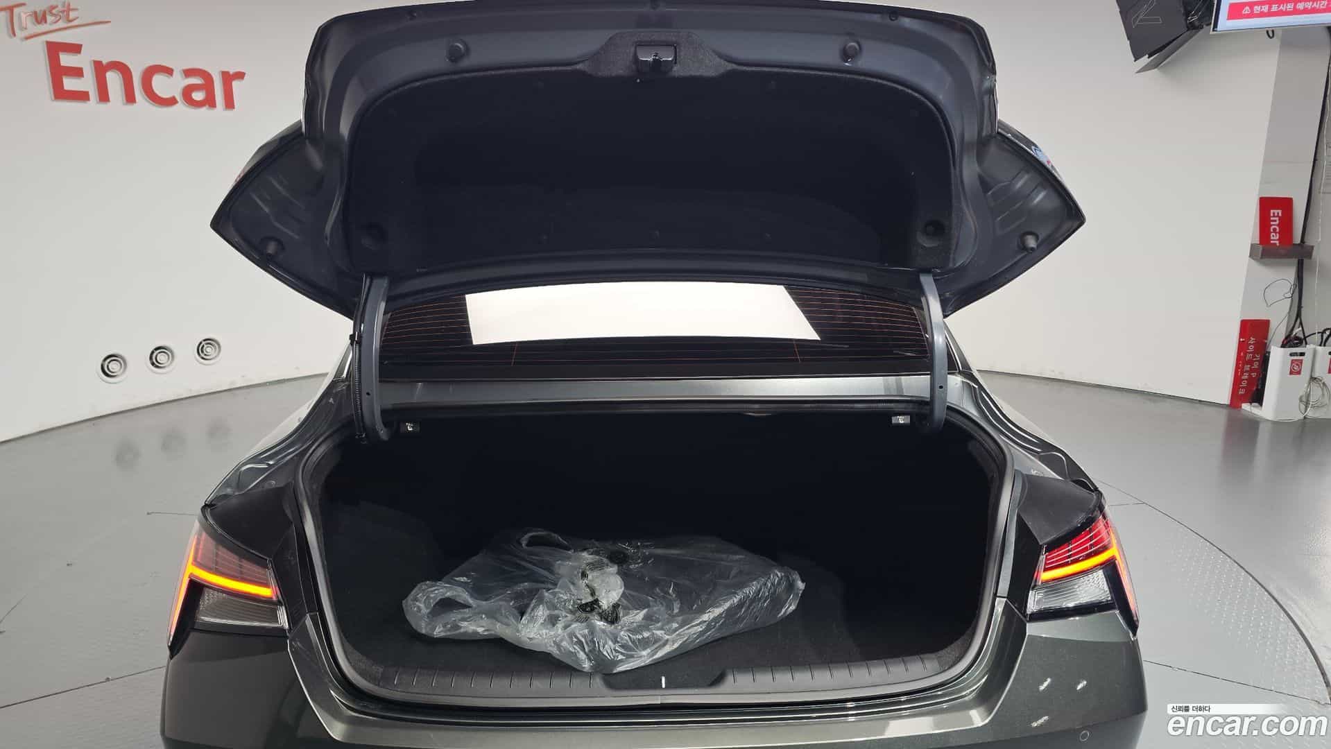 AVANTE Hyundai 2021.1-OPTION-048