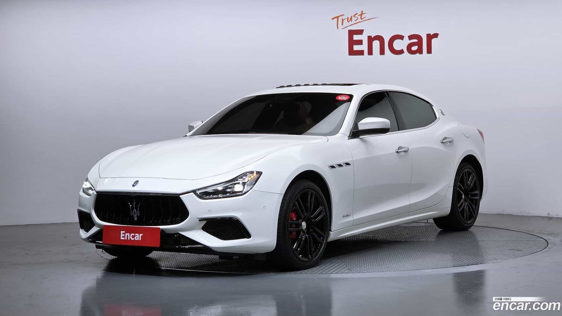 Ghibli Maserati 2017.9-OUTER-001