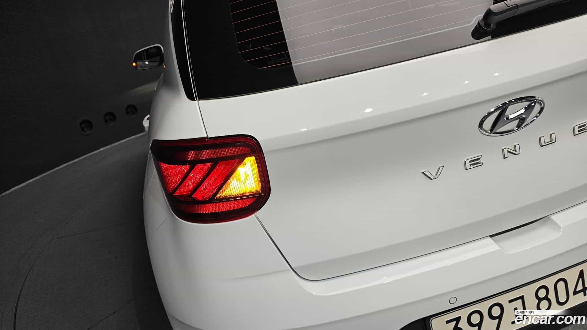 Venue Hyundai 2022.6-OUTER-033
