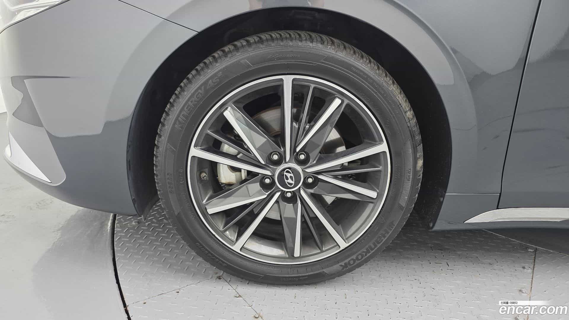 Grandeur Hyundai 2021.11-OUTER-005