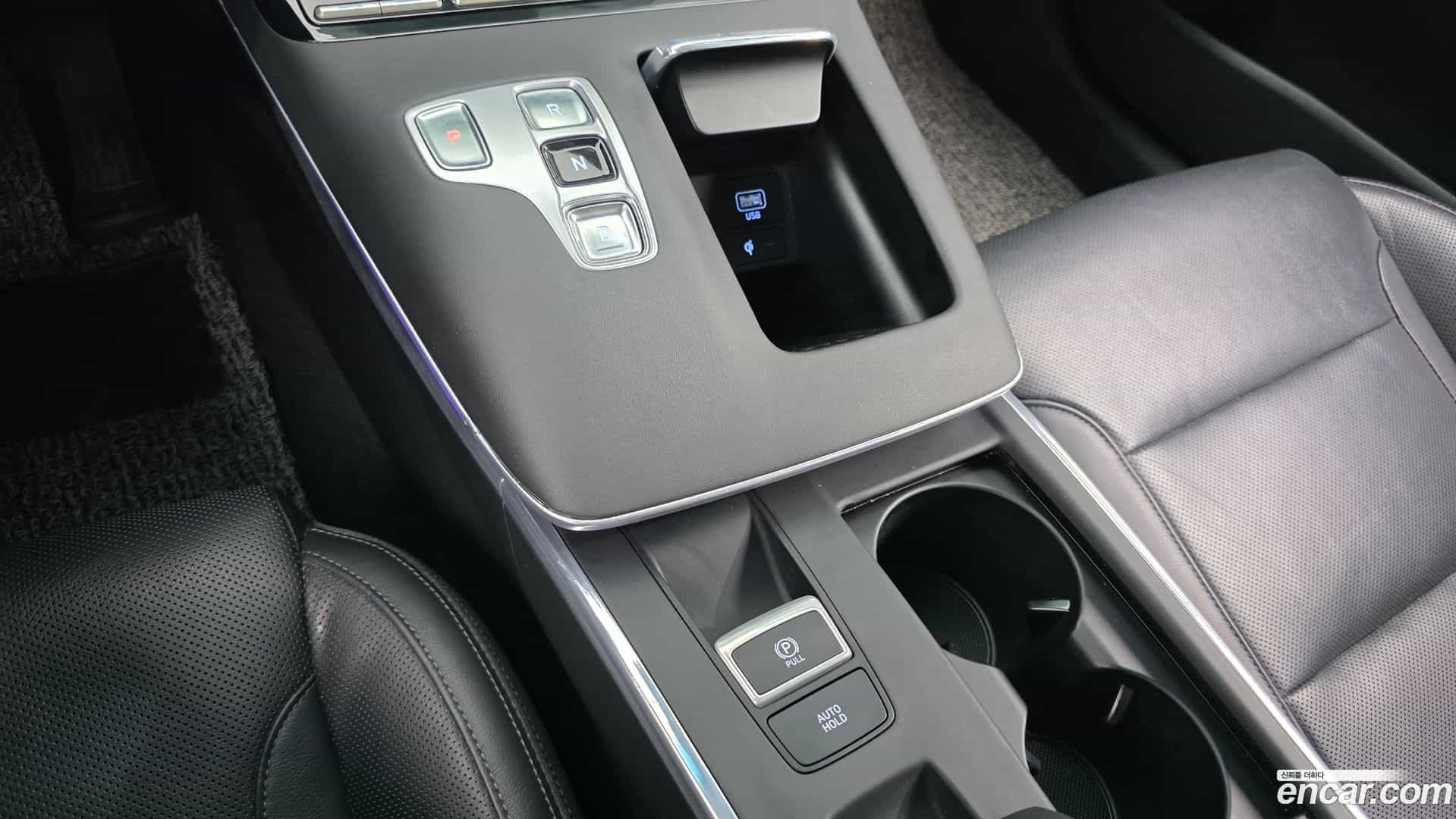 Grandeur Hyundai 2021.11-INNER-009