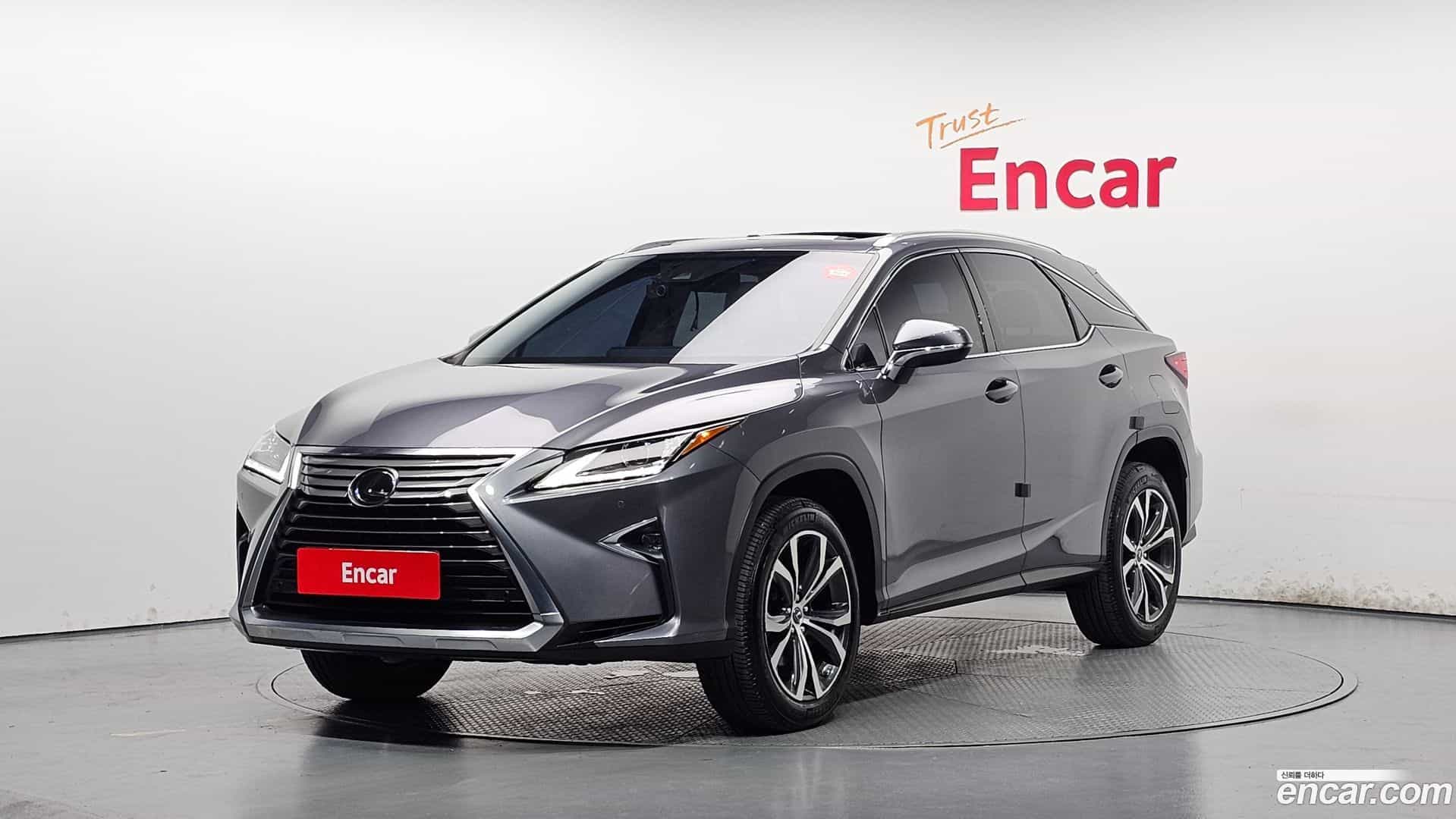 RX Lexus 2019.8-OUTER-001