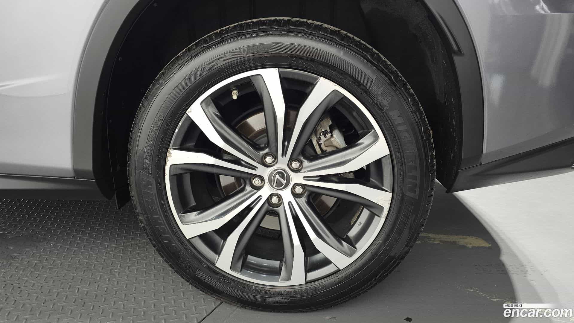 RX Lexus 2019.8-OUTER-031