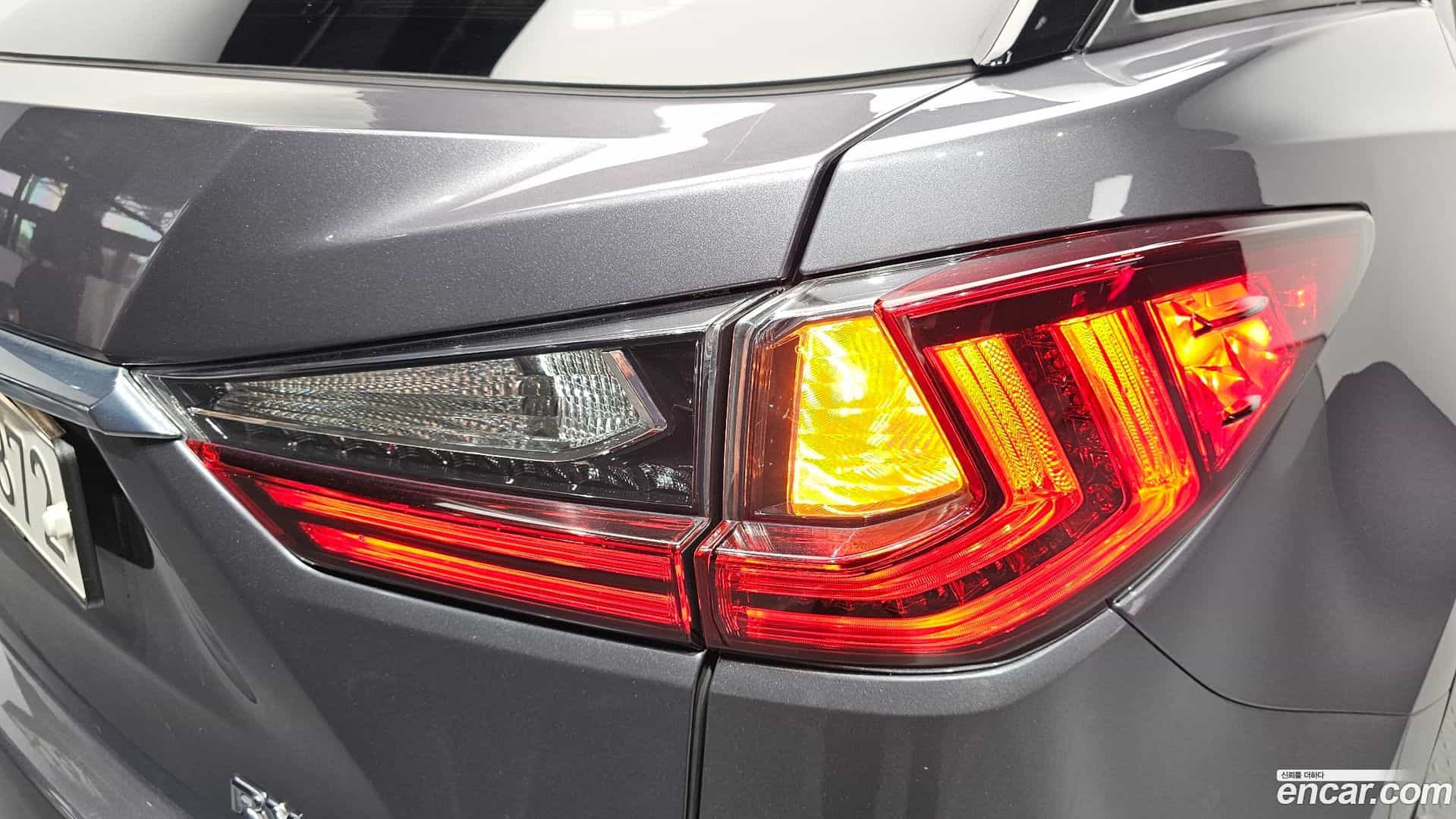 RX Lexus 2019.8-OUTER-033