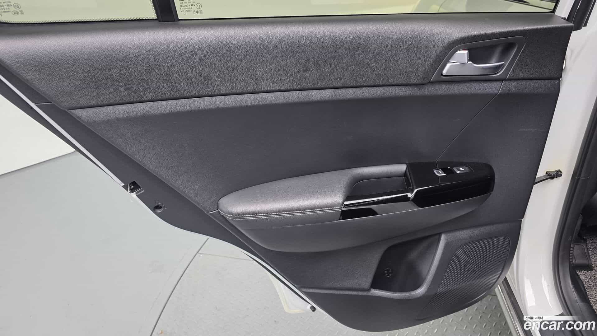 Sportage Kia 2016.5-INNER-035