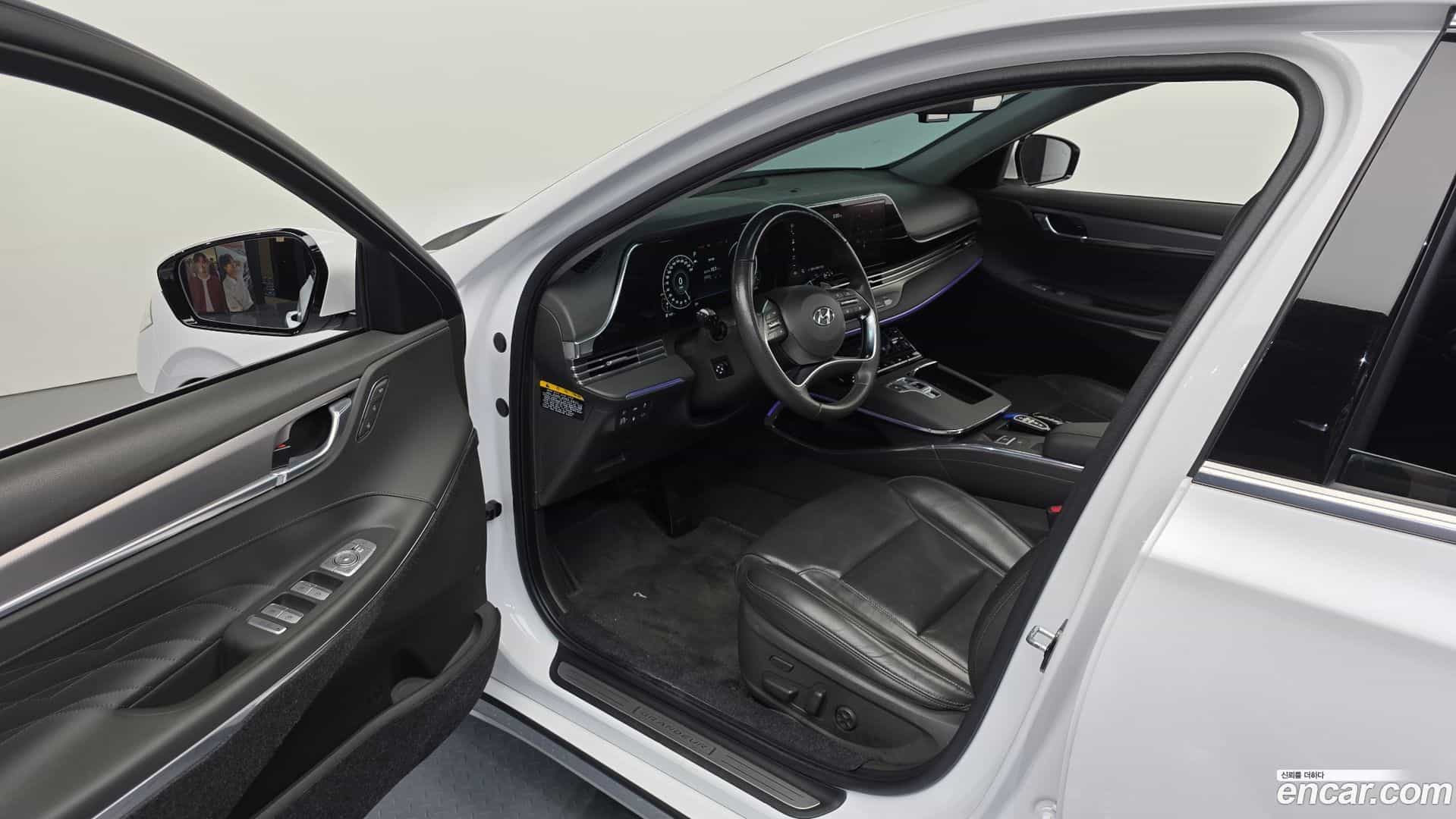 Grandeur Hyundai 2020.0-INNER-010