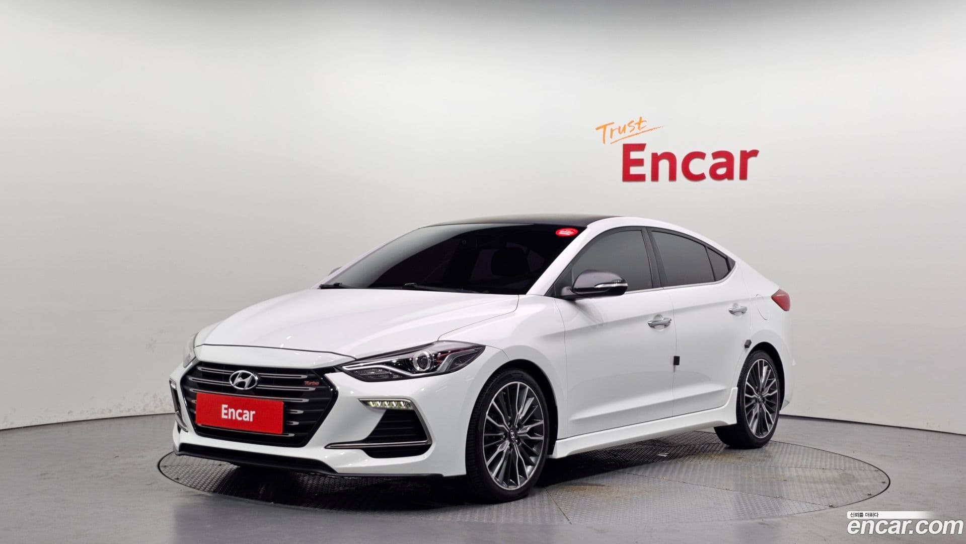 Main__Slider__Photo:AVANTE Hyundai 2016.9-0