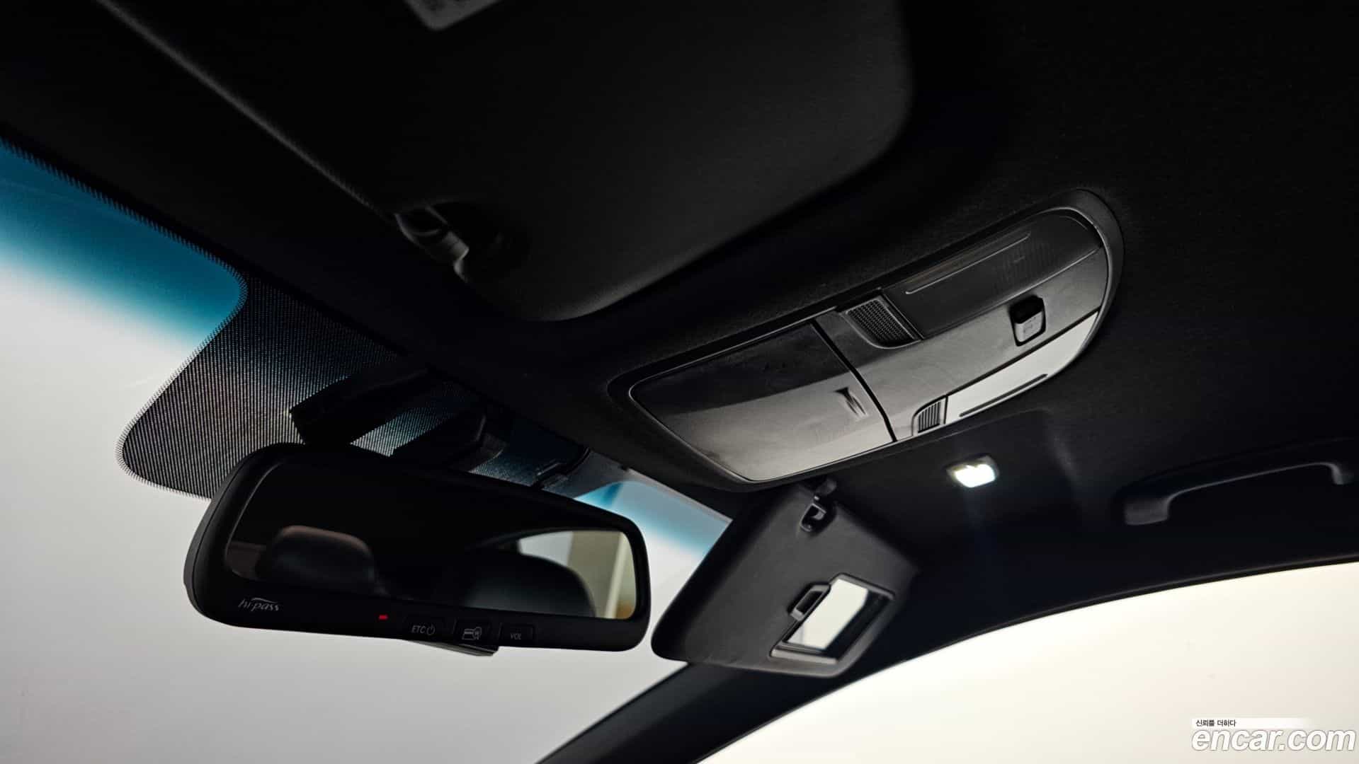 AVANTE Hyundai 2016.9-OPTION-023