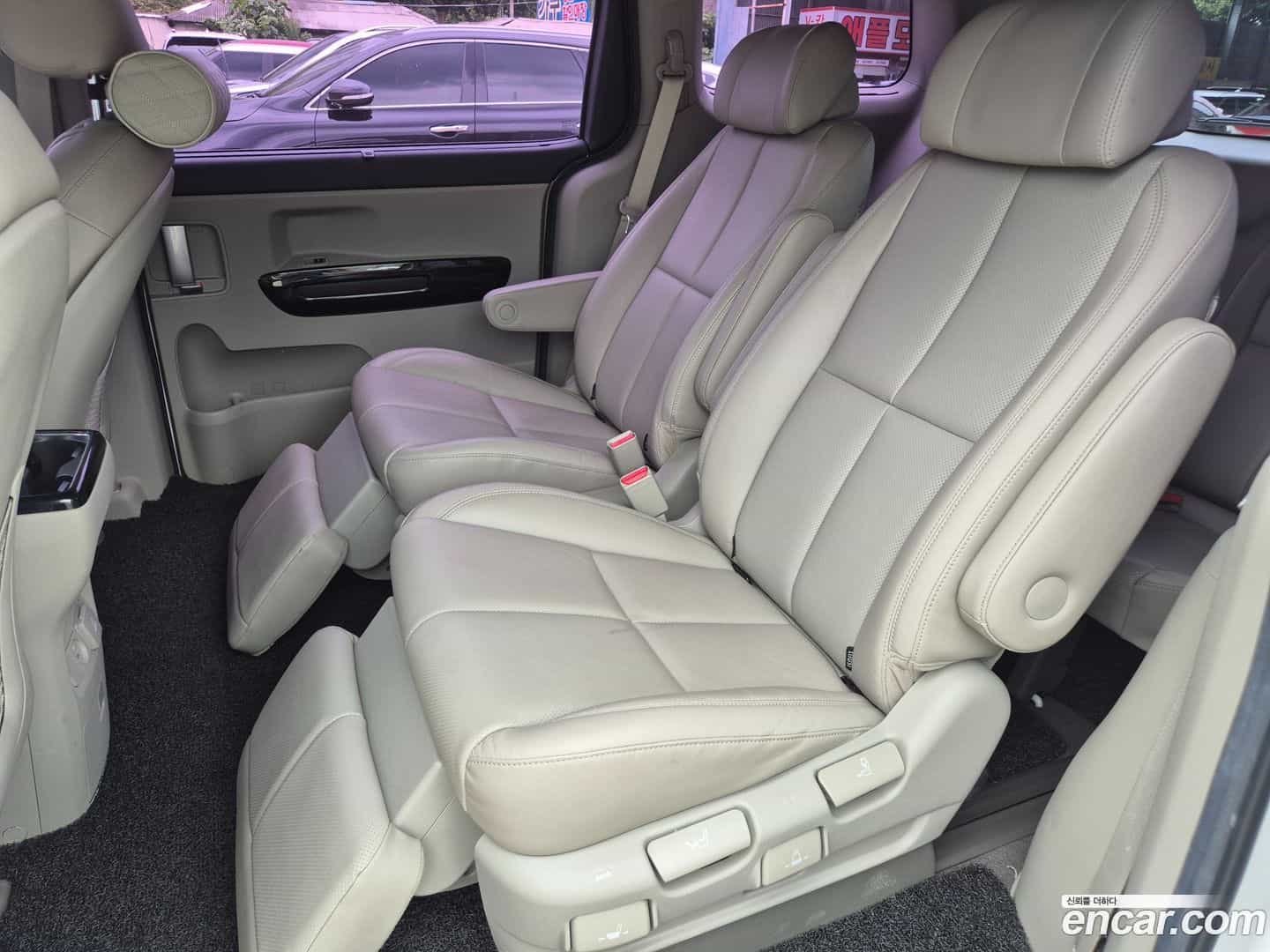 Canival Kia 2019.6-OPTION-017