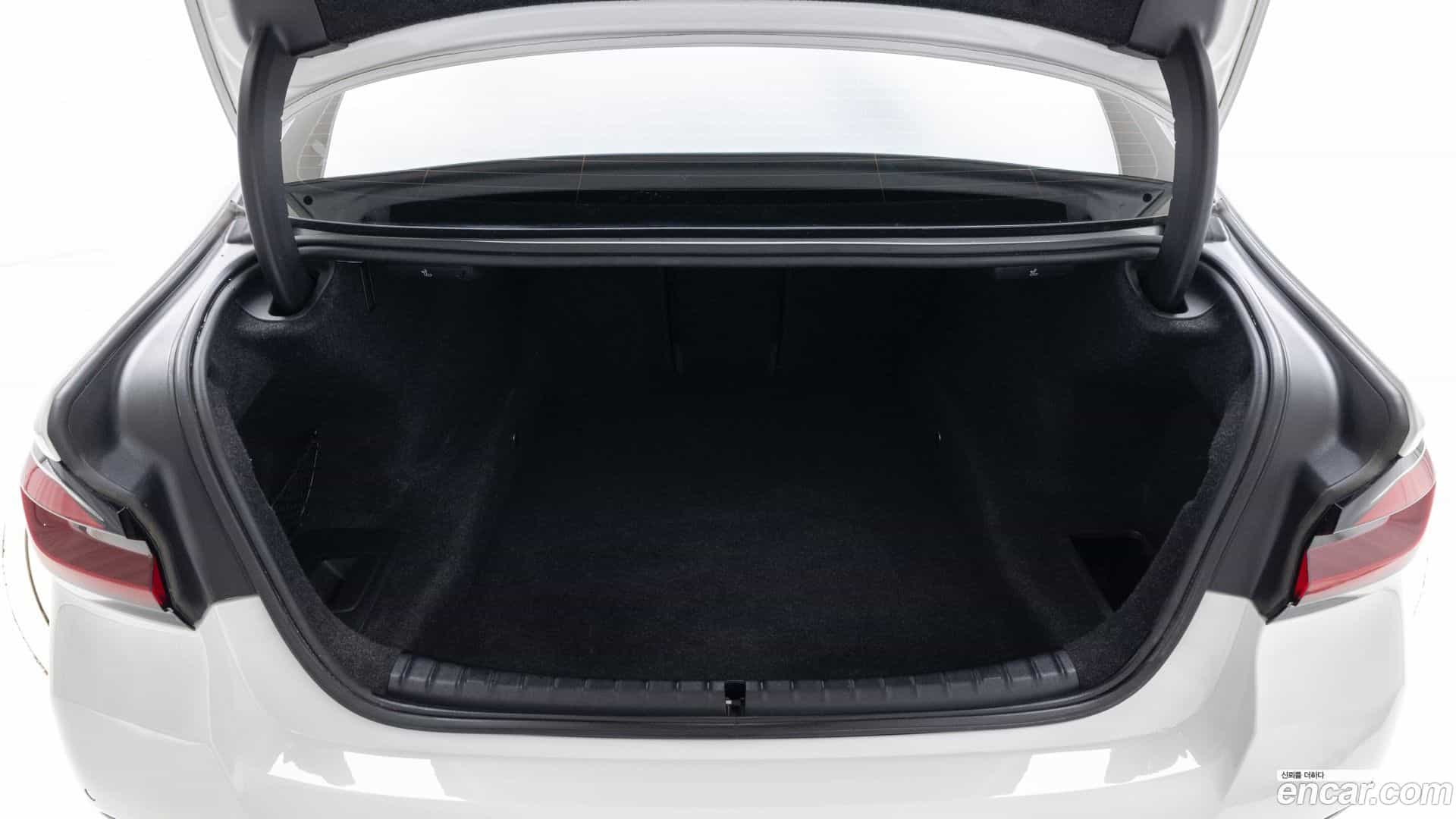 5-Series BMW 2023.3-INNER-009