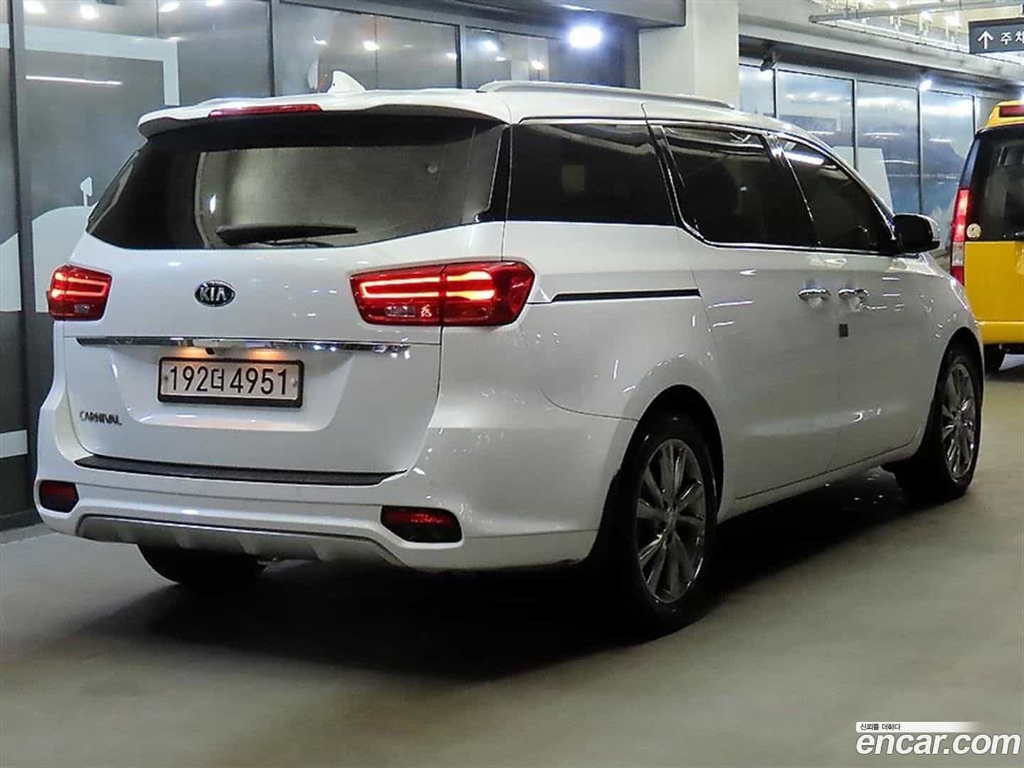 Canival Kia 2020.1-OUTER-002