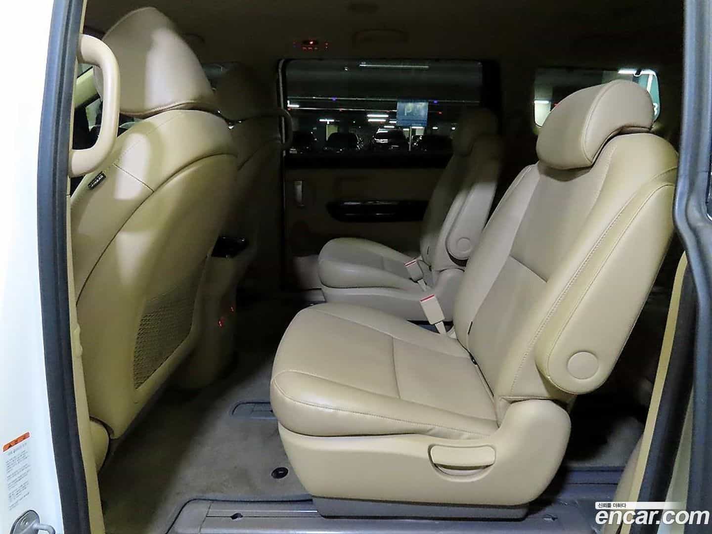 Canival Kia 2020.1-INNER-010