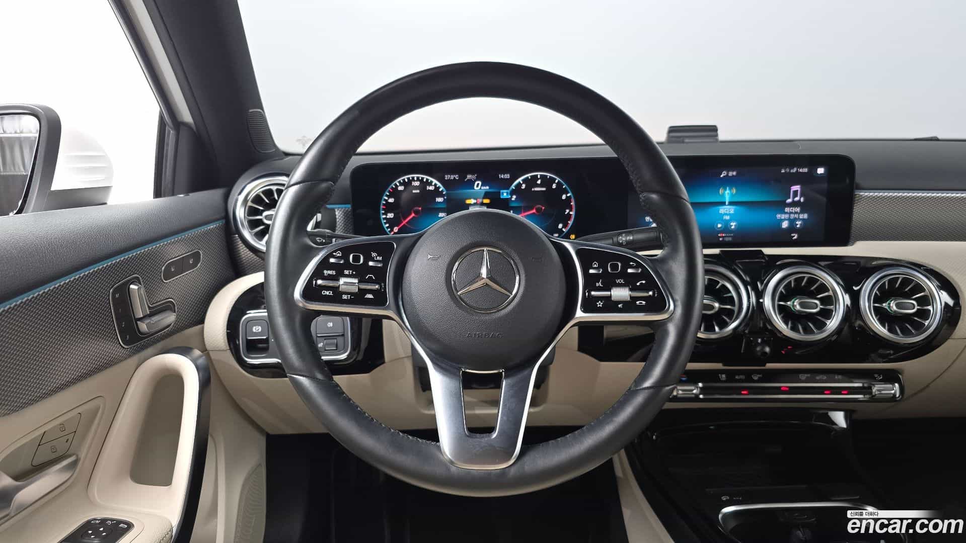 A-Class Mercedes-Benz 2021.2-OPTION-017