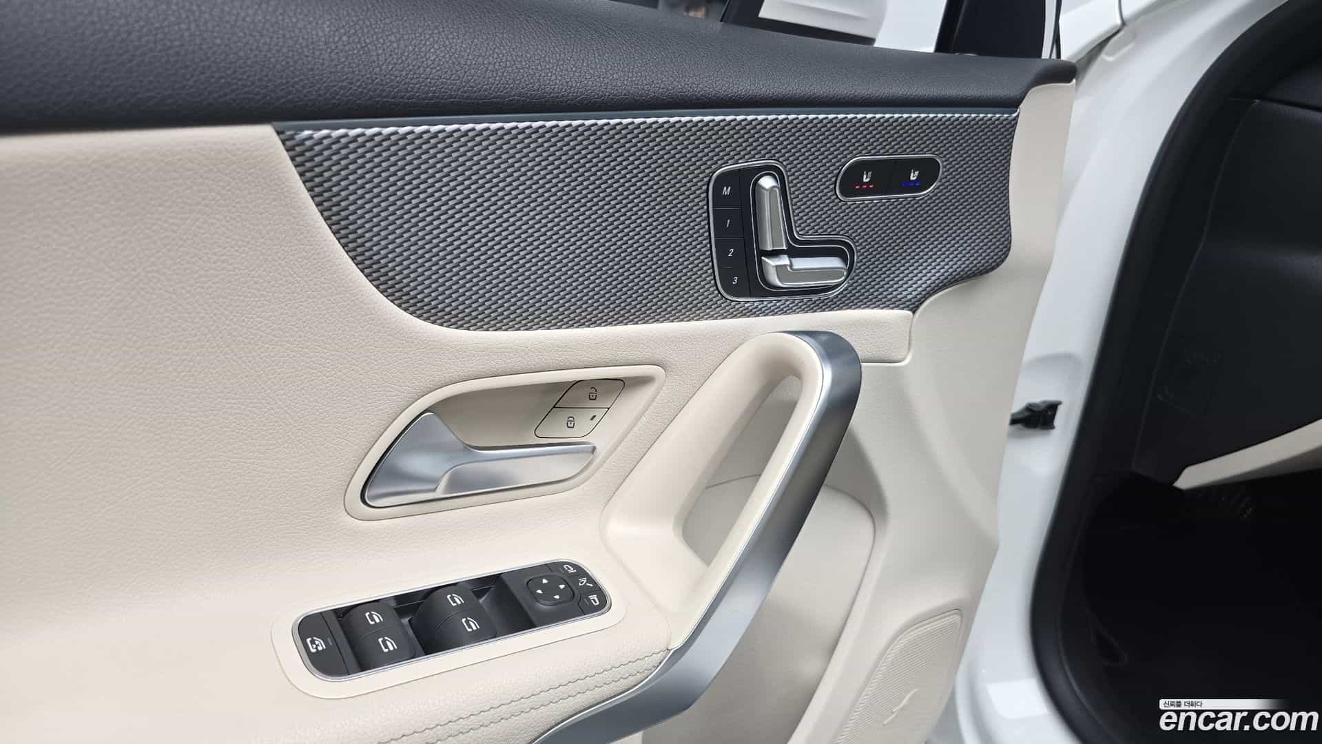 A-Class Mercedes-Benz 2021.2-OPTION-023