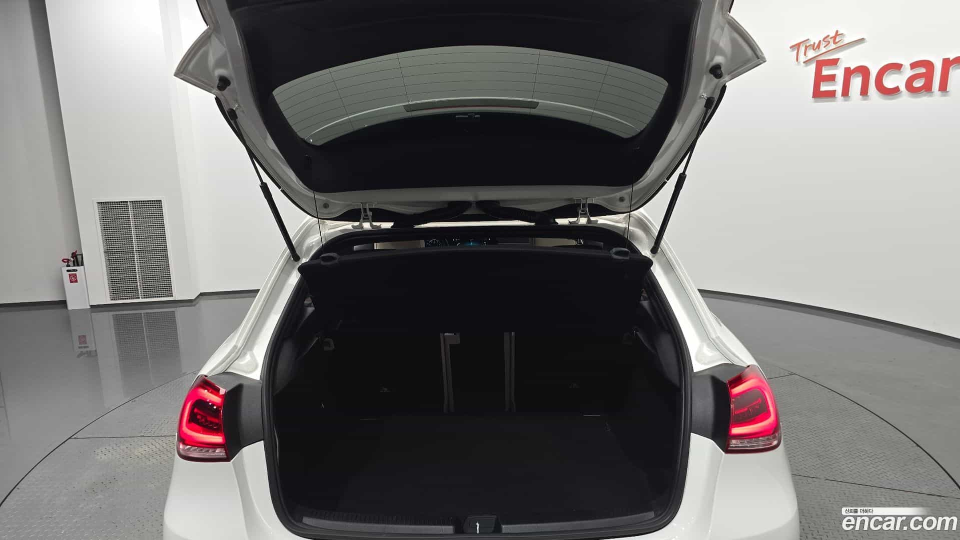 A-Class Mercedes-Benz 2021.2-OPTION-024
