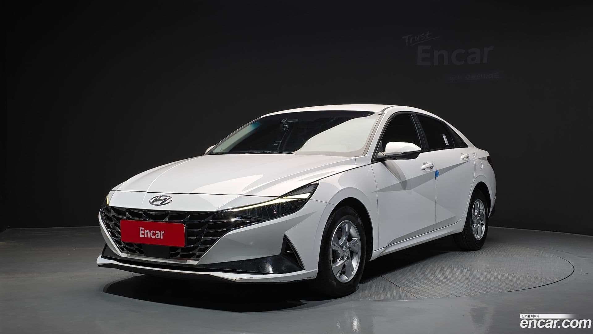 Main__Slider__Photo:AVANTE Hyundai 2021.9-0