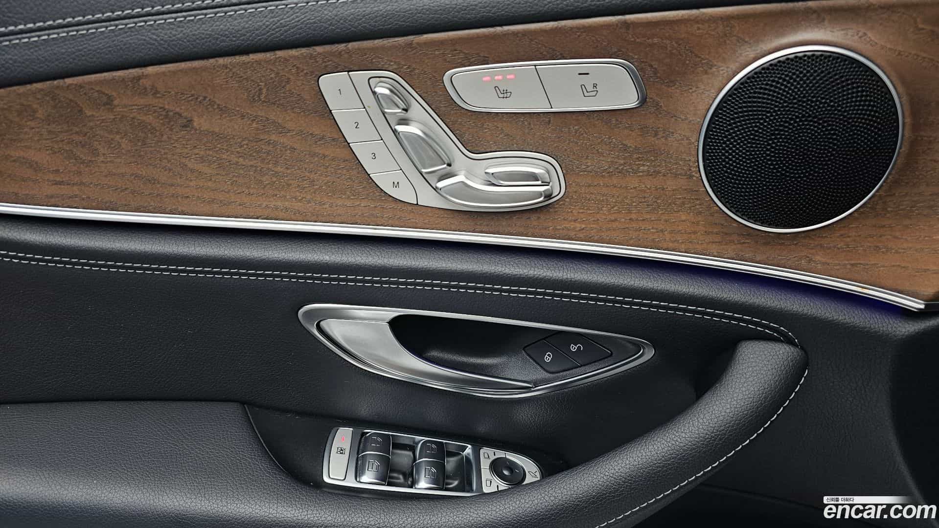 E-Class Mercedes-Benz 2020.4-OPTION-017
